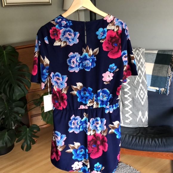 NWT Charles Henry - M - Navy floral romper - Picture 3 of 6